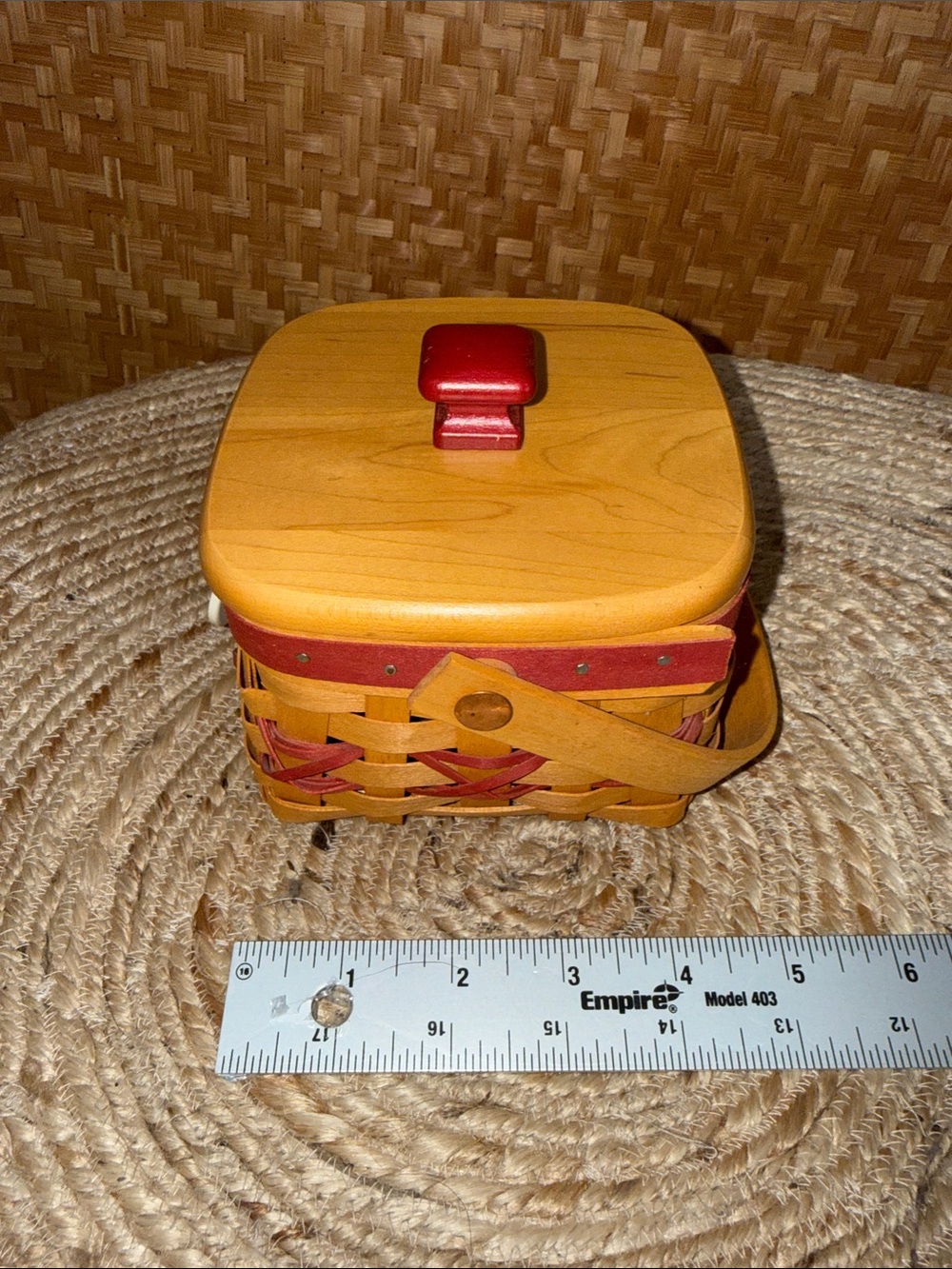 Longaberger 2000 Let It Snow Tree Trimming Basket w Lid Tie-On - Picture 13 of 13